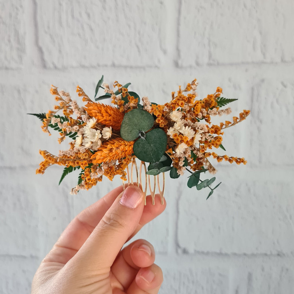Orange & Ivory Dried Flower Hair Comb – Eucalyptus Bridal Hair Piece, Rustic Autumn Wedding Hair Accessory