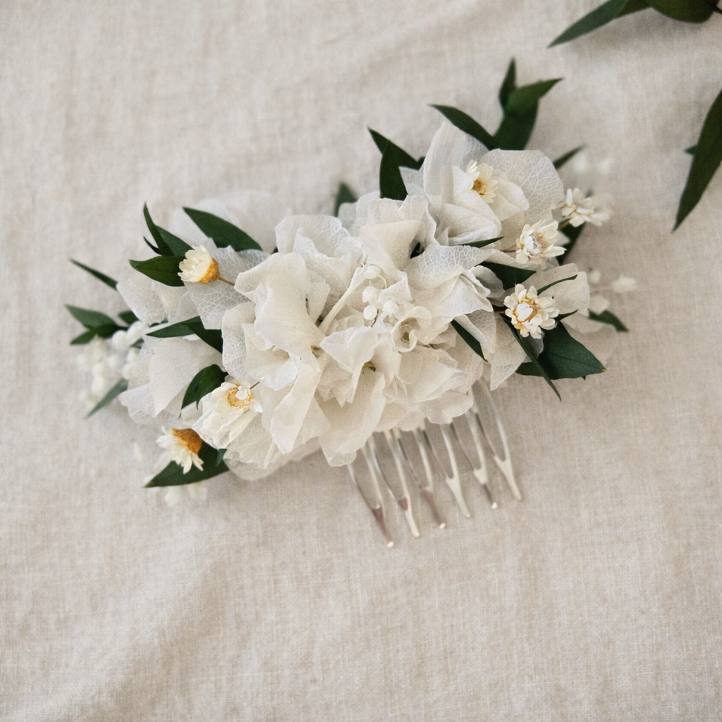 Boho White Floral Hair Comb, Romantic Bridal Wedding Accessory